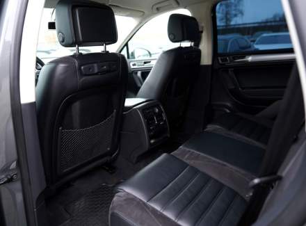 Volkswagen - Touareg