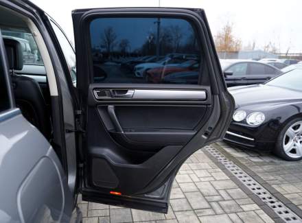 Volkswagen - Touareg