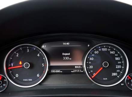 Volkswagen - Touareg