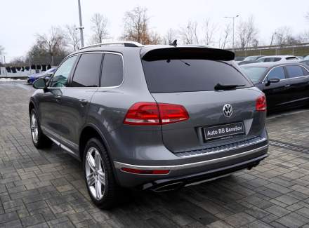 Volkswagen - Touareg