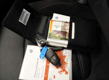 Volkswagen - Touareg