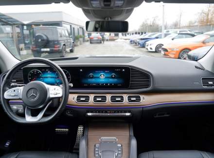 Mercedes-Benz - GLS
