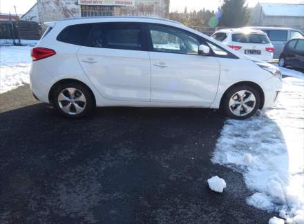 Kia - Carens