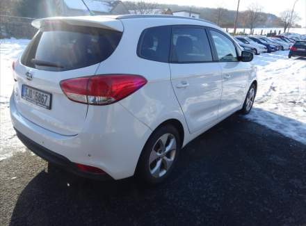 Kia - Carens