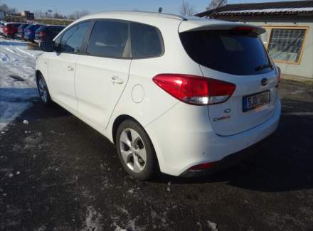 Kia - Carens