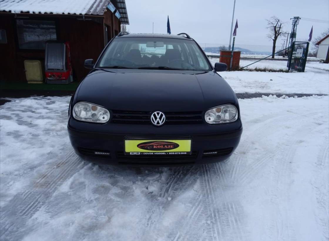 Volkswagen - Golf