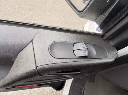 Mercedes-Benz - Vito