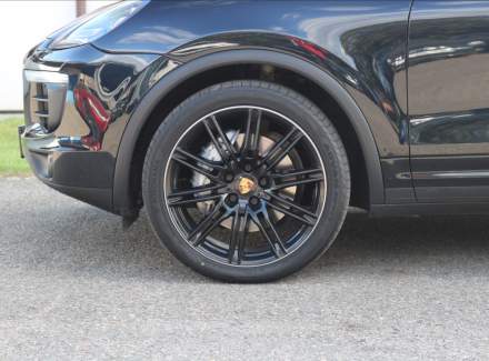 Porsche - Cayenne