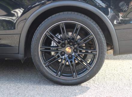 Porsche - Cayenne