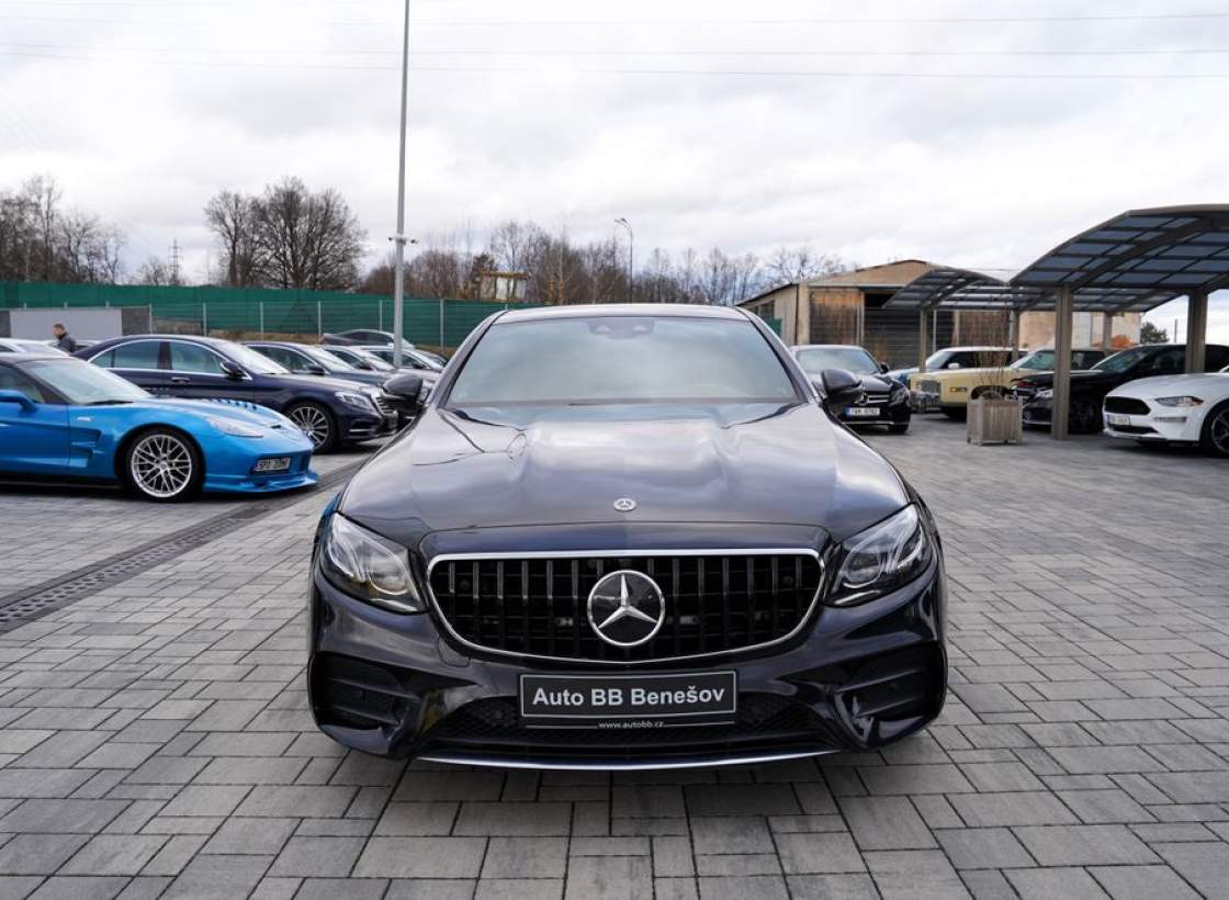 Mercedes-Benz - E-class