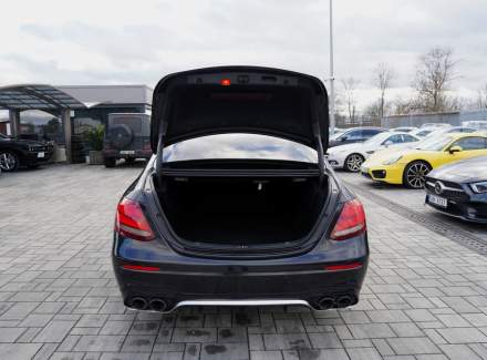 Mercedes-Benz - E-class