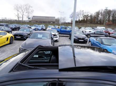 Mercedes-Benz - E-class