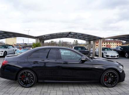 Mercedes-Benz - E-class