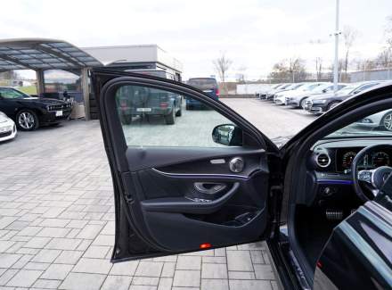 Mercedes-Benz - E-class