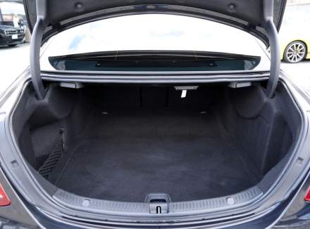 Mercedes-Benz - E-class