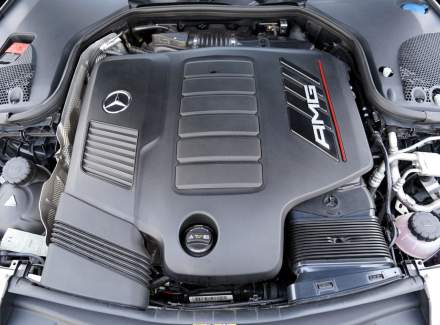 Mercedes-Benz - E-class