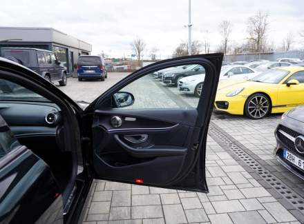 Mercedes-Benz - E-class