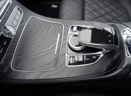 Mercedes-Benz - E-class