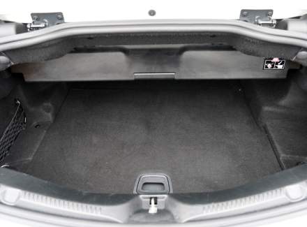 Mercedes-Benz - E-class