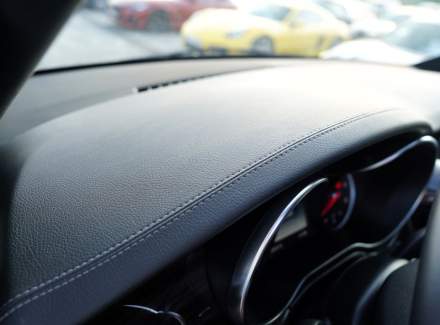 Mercedes-Benz - V-class