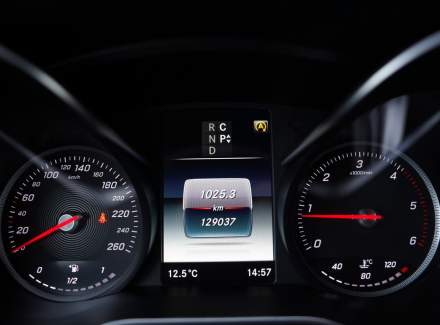 Mercedes-Benz - V-class