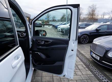 Mercedes-Benz - V-class