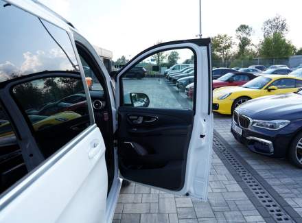 Mercedes-Benz - V-class