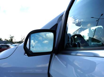 Mercedes-Benz - V-class