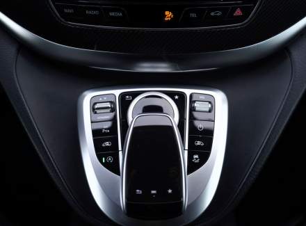 Mercedes-Benz - V-class