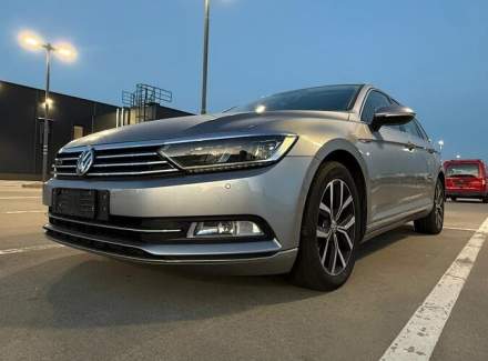 Volkswagen - Passat