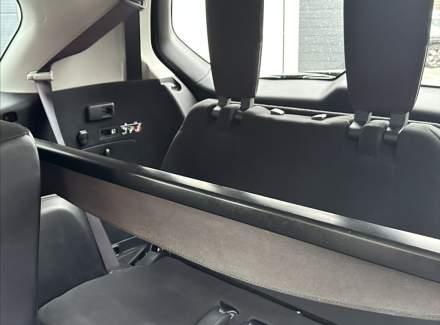 Mitsubishi - Outlander