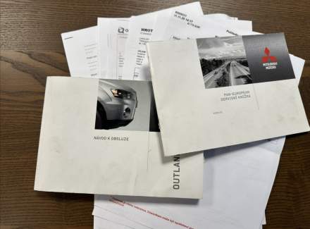 Mitsubishi - Outlander