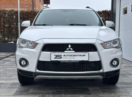 Mitsubishi - Outlander