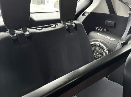 Mitsubishi - Outlander