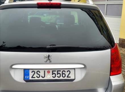 Peugeot - 307