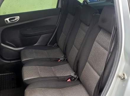Peugeot - 307