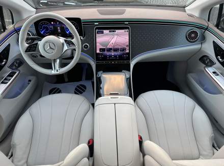 Mercedes-Benz - EQE