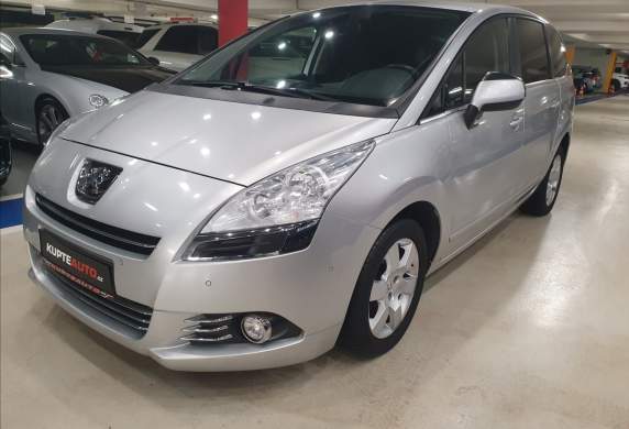 Peugeot - 5008