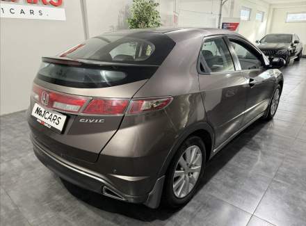 Honda - Civic