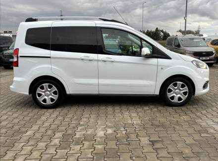 Ford - Tourneo Courier