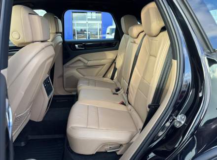 Porsche - Cayenne