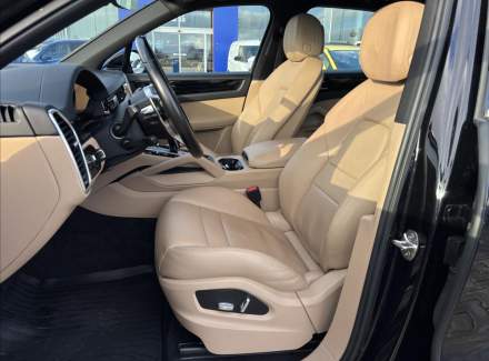 Porsche - Cayenne