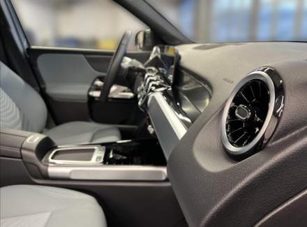 Mercedes-Benz - GLB