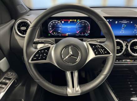 Mercedes-Benz - GLB