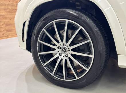 Mercedes-Benz - GLS