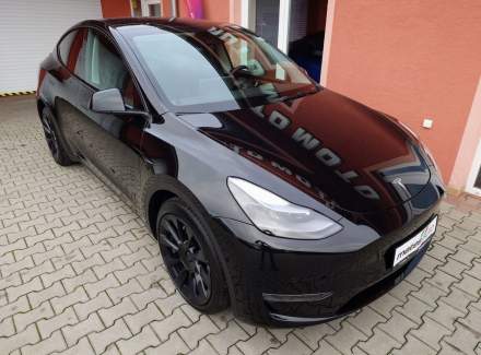 Tesla - Model Y