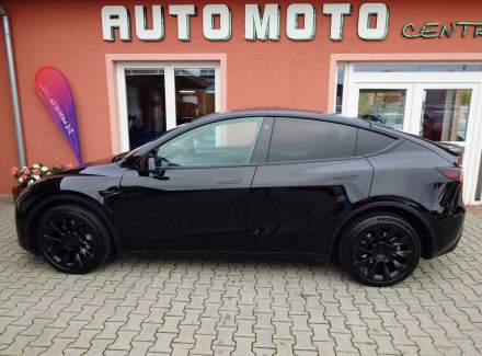 Tesla - Model Y