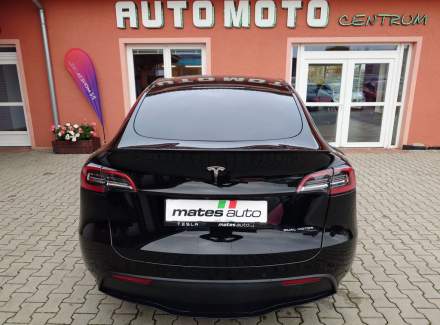 Tesla - Model Y