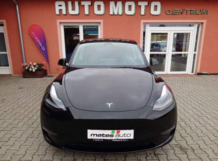 Tesla - Model Y
