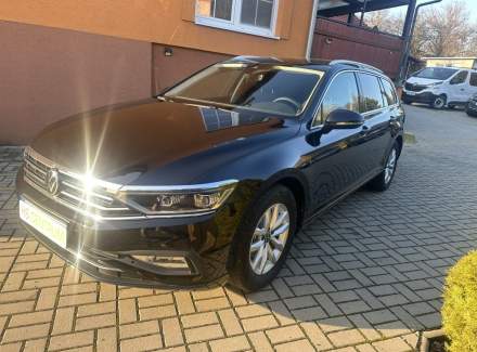 Volkswagen - Passat